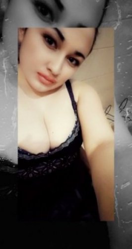 Индивидуалка Каралина есть подружка