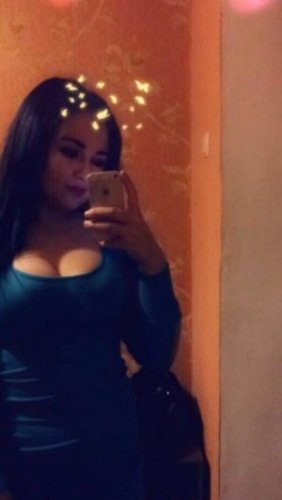 Индивидуалка Эля и Каралина 